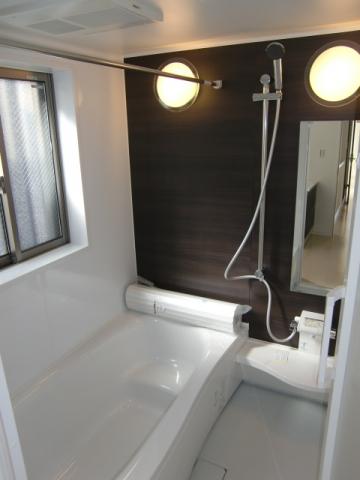 Same specifications photo (bathroom). Ahead is the bathroom of the completed property. This property is also equipped bathroom dryer at 1 pyeong type.