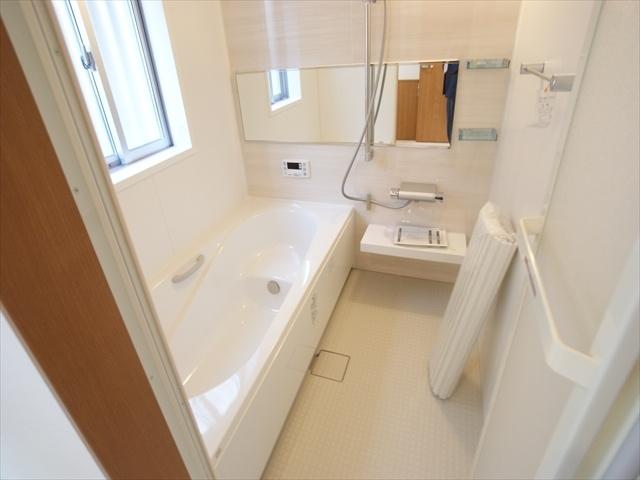 Bathroom. Difficult dirt, Easy care, It is freely 1 pyeong type of bath. Bathroom ventilation dryer with. 