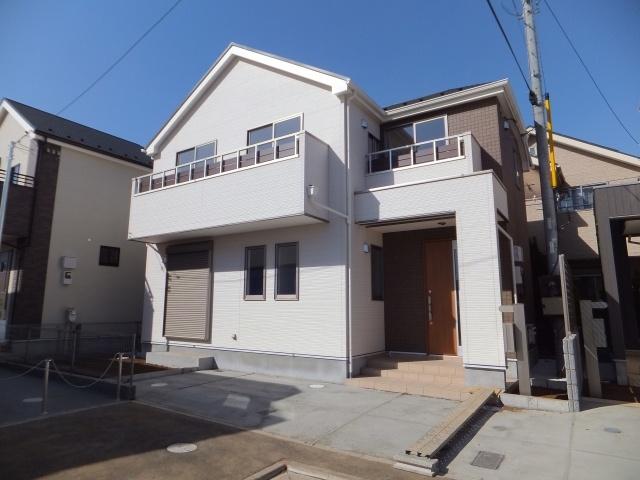 Local appearance photo. It is very bright because the south side is open. Zenshitsuminami is facing.