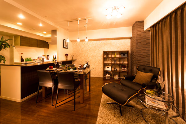 Living.  [living ・ dining ・ kitchen]  ※ In the apartment gallery, living ・ dining ・ Kitchen facilities can be confirmed. (The room is different from the one of this sale)