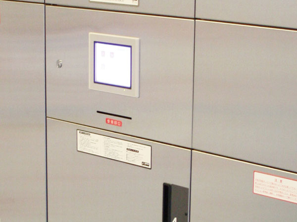 Common utility.  [Home delivery box of receipt of the luggage is safe] Set up a convenient home delivery box that can receive and storage of luggage, even in the absence in the mail corner. It can be retrieved at any time for 24 hours. (Same specifications)