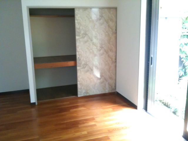 Other room space. Day good