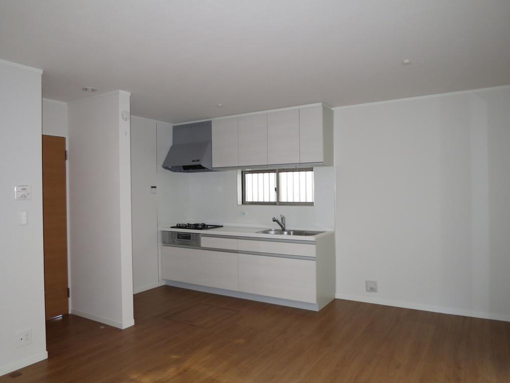 Living. Local (11 May 2013) Shooting