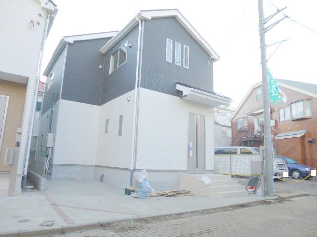 Local appearance photo. 1 Building appearance of