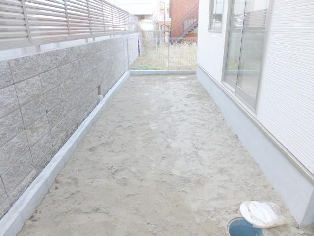 Garden. 1 Building of the garden