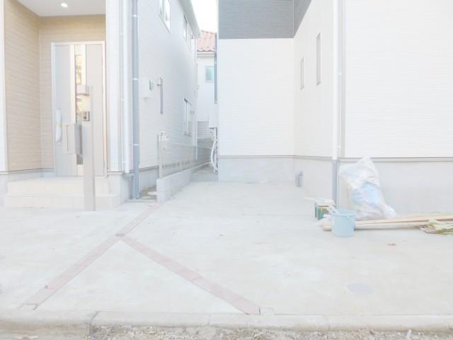 Parking lot. 1 Building of car spaces