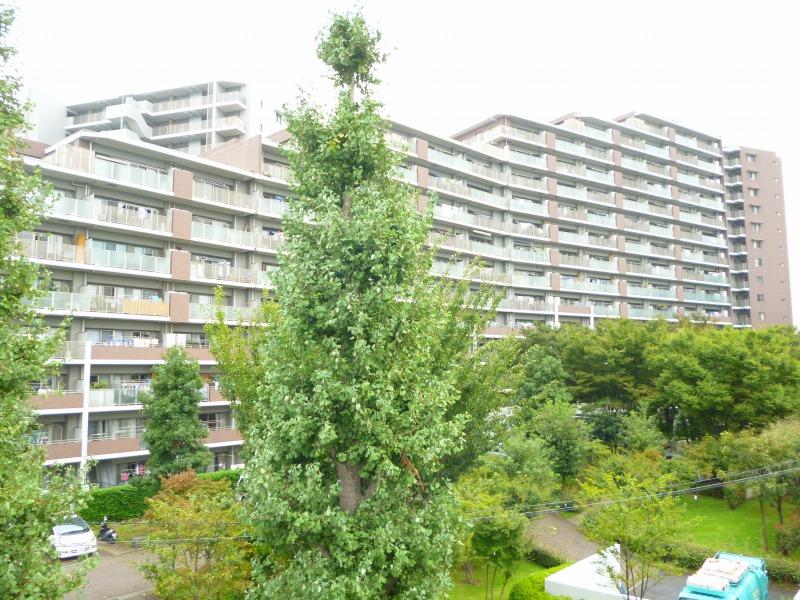 Local appearance photo. Park West Tokyo appearance