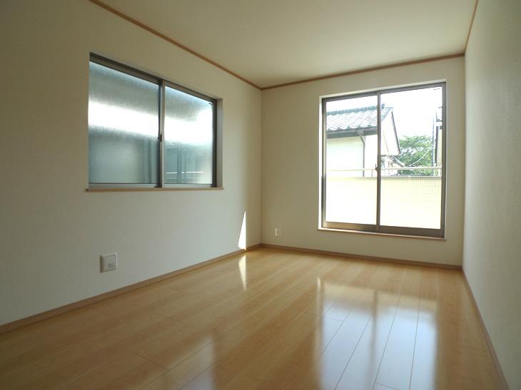 Same specifications photos (Other introspection). Western-style (complete construction cases)