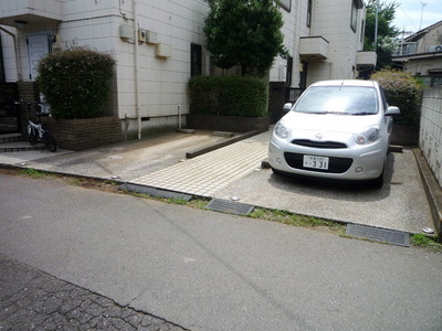 Other. 5m to the entrance portion (Other)