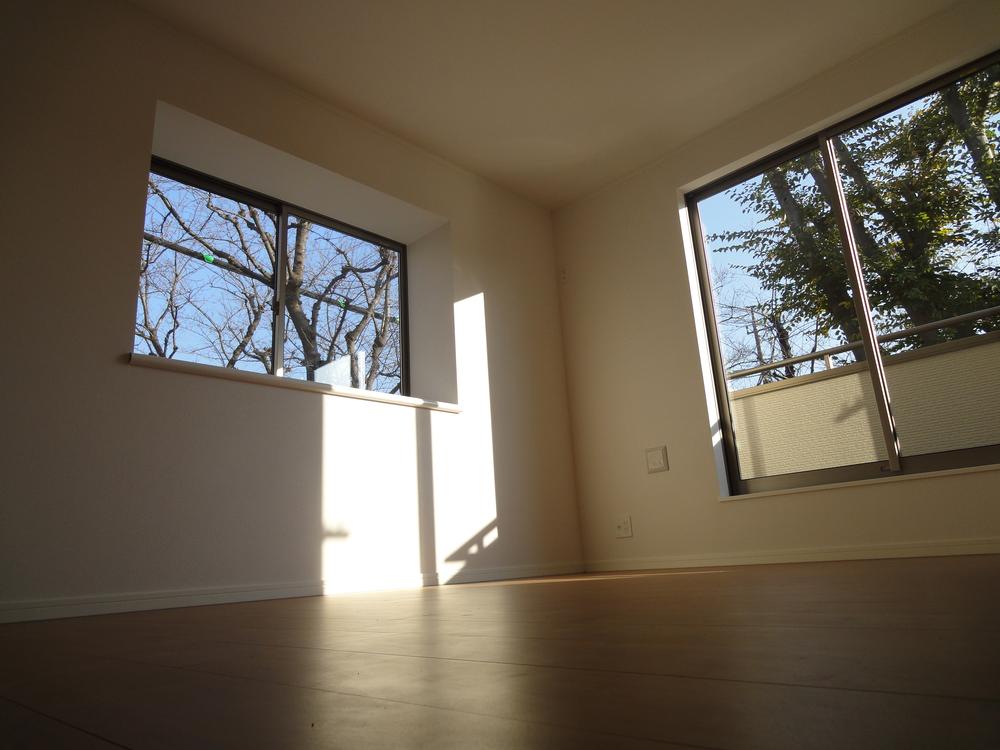 Non-living room. Indoor (12 May 2013) Shooting