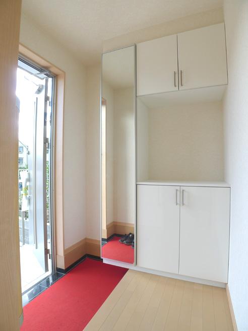 Same specifications photos (Other introspection). Entrance (complete construction cases)