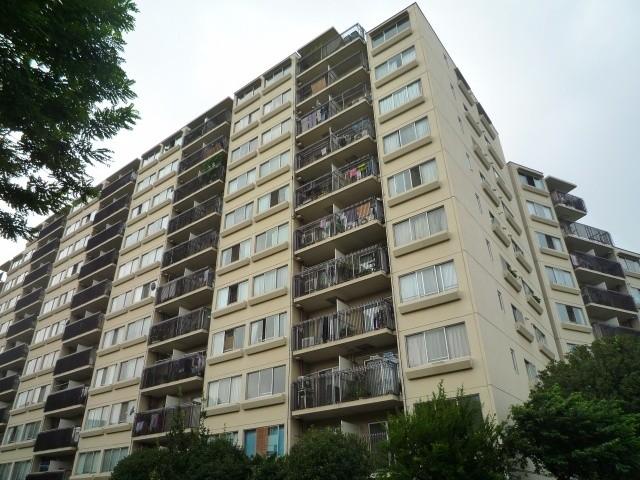 Local appearance photo. Green is a rich environment.