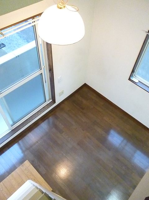 Living and room. Two-sided lighting Western-style.