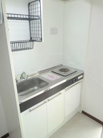 Kitchen. Electric stove bite kitchen