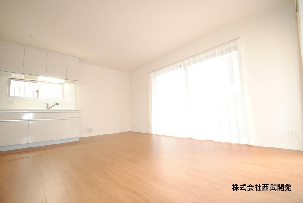 Living. Indoor (12 May 2013) Shooting