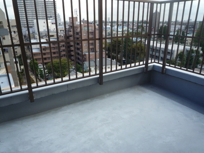 Balcony. Spacious roof balcony