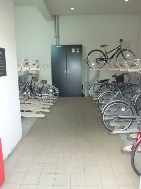 Other common areas.  ☆ Indoor bicycle parking lot ☆