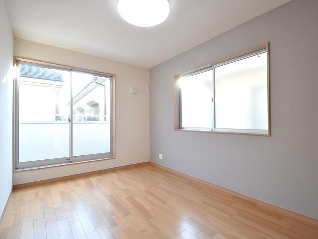 Non-living room. A Building Western style room