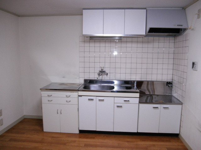 Kitchen. Two-burner gas stove is a corresponding.