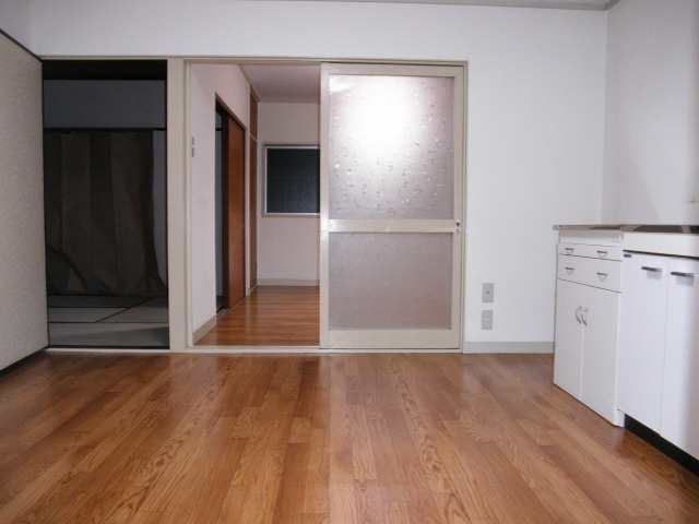 Living and room. Such as floor CF and wall cross you Yes to re-covered with a new one!