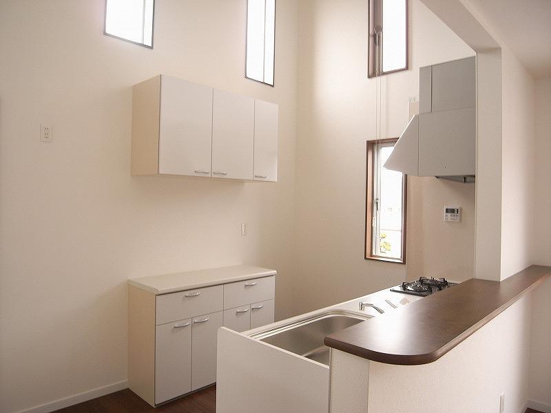 Same specifications photo (kitchen). Same specifications