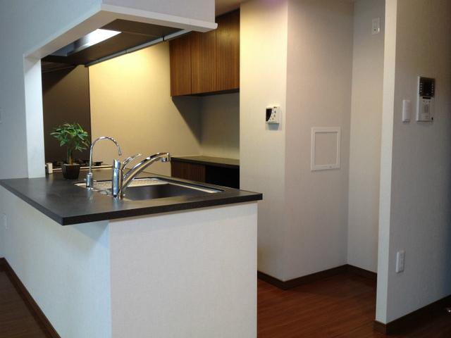 Kitchen. Lions Tanashi formal House kitchen