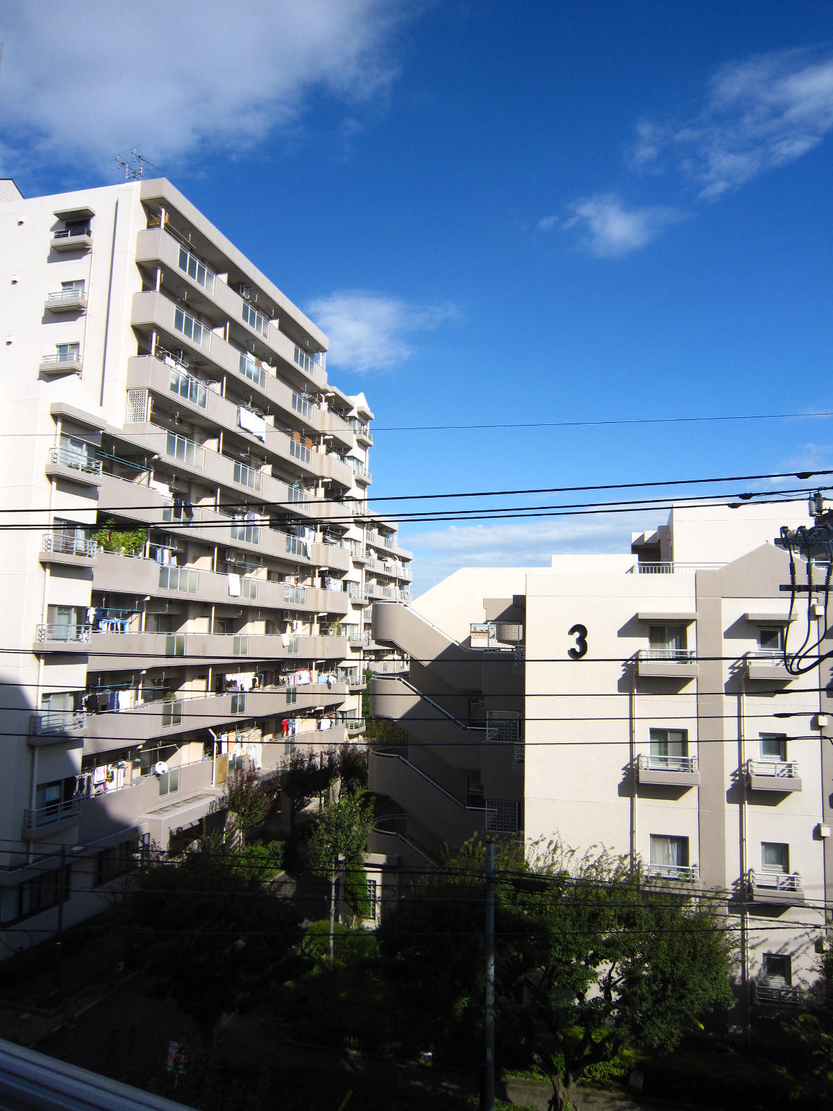 View. Plug the bright sunshine. 