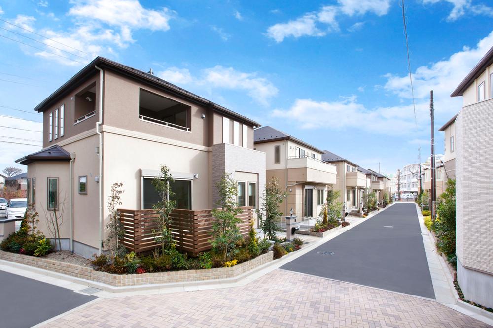 Local appearance photo. Appearance city average photo (2013 February shooting)