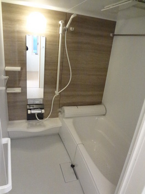 Bath. ◆ Spacious Hitotsubo bus (Reheating ・ With dryer) ◆