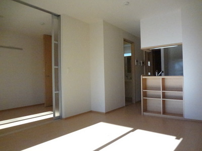 Living and room. ◆ South side of the living room + Western-style ◆