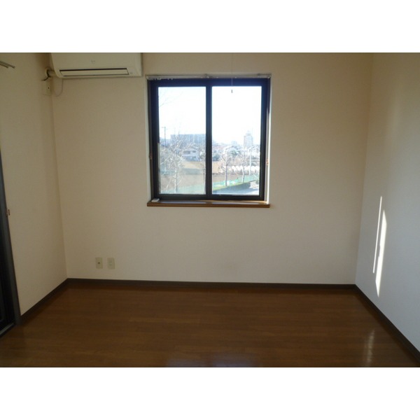 Living and room. Flooring