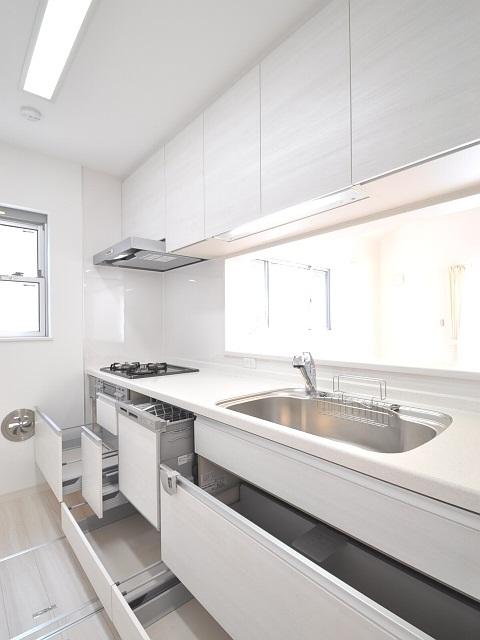 Kitchen. Interior Photo: Kitchen