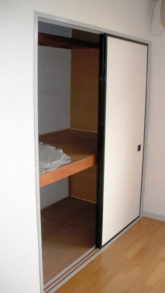 Receipt.  ☆ Western-style is a closet.