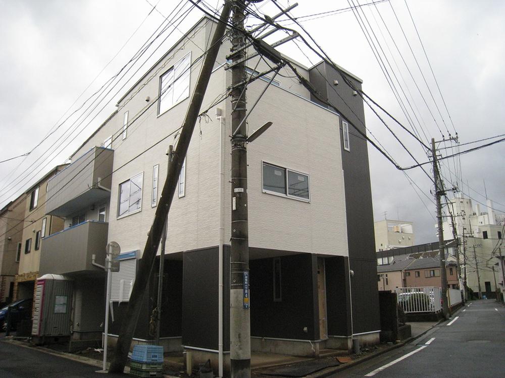 Local appearance photo