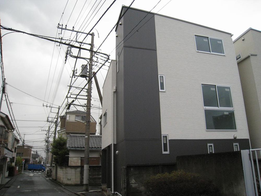 Local appearance photo