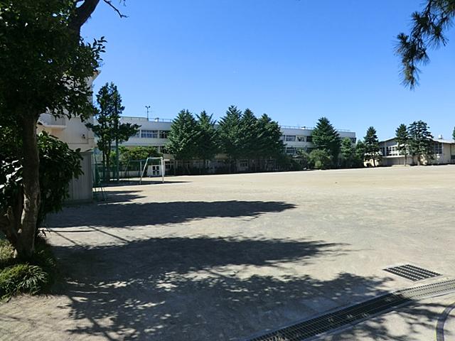 Junior high school. Tanashi 900m Tanashi third junior high school to the third junior high school