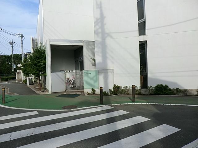 kindergarten ・ Nursery. 280m green nursery until the green nursery