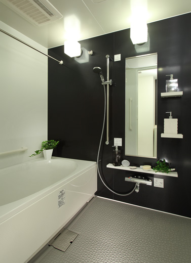 Bathing-wash room.  [Bathroom] Thermo Floor ・ Adopt a mosaic pattern. Reduce the heat deprived from the sole of the foot by the heat-insulating layer, It will be less likely to feel the cold. Also quickly dried in a mosaic pattern. Floor will always maintain a clean state.