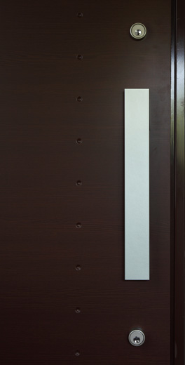 Security.  [Double lock and push-pull door] Entrance door is installed a double lock. Protect from crime, such as picking, And improve crime prevention. Also it has adopted a push-pull door that can be easily opened and closed the door. (Same specifications)