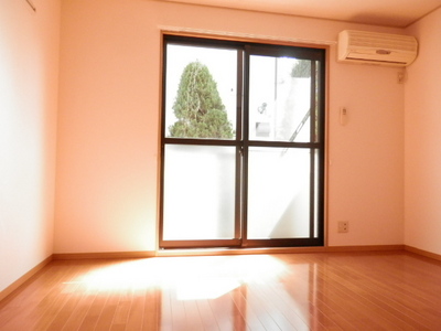 Living and room. Western-style 7 Pledge