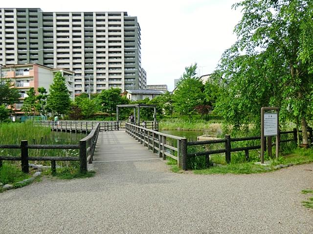 park. 1582m to the West Tokyo rest of Forest Park