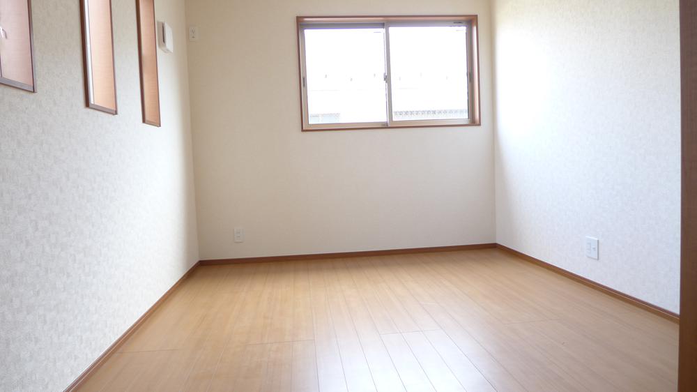 Same specifications photos (Other introspection). Same specifications