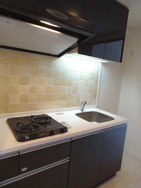 Kitchen. 2-neck system Kitchen, Colors are unified.