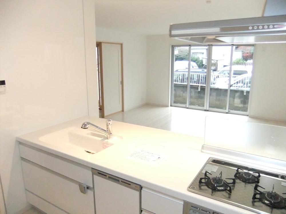 Living. Kitchen & Living Building 2