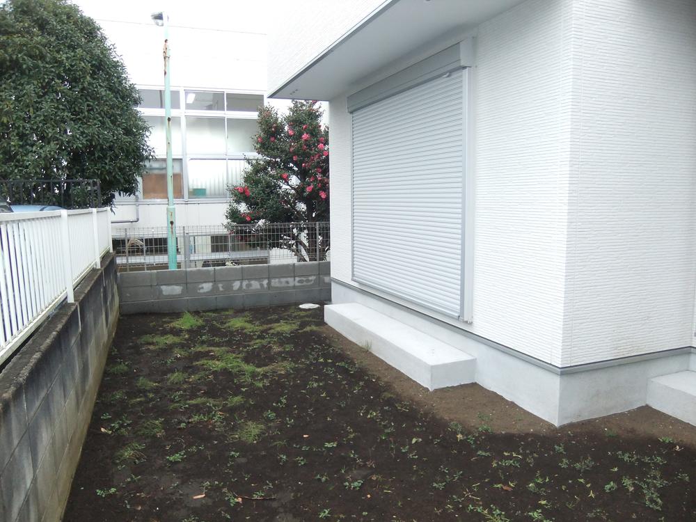 Garden. South garden Building 2