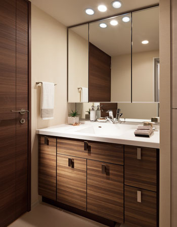 Bathing-wash room.  [Beautiful dresser] To reflect the opinions of our voice and professional hair make-up artist, Not only the space, Here we spend nor feeling your figure, To "clean", It is vanity.