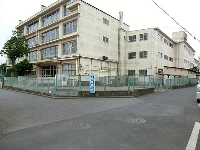Junior high school. Hibarigaoka until junior high school 650m Hibarigaoka junior high school