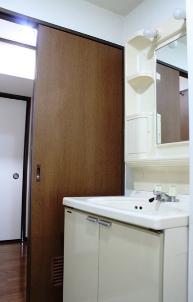 Washroom. With separate wash