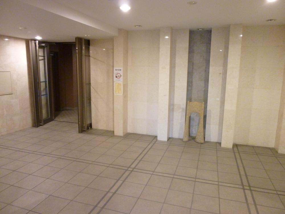 Entrance. Entrance inside 2