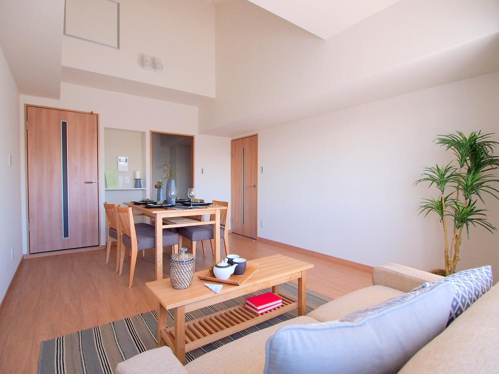 Living. Indoor (11 May 2013) Shooting